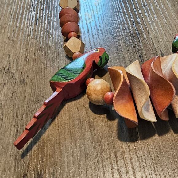 Vintage Wood Parrot Necklace 13" Brown Red Beaded Chunky Birds Retro Indie Boho - Picture 2 of 9
